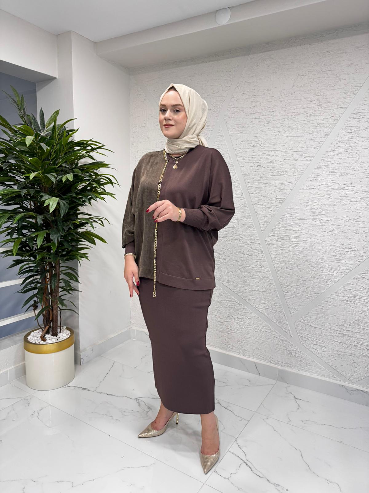 NİLİWİ 3100 YARISI KUMAŞ ZİNCİRLİ YARASAKOL TRİKO BLUZ KAHVERENGİ