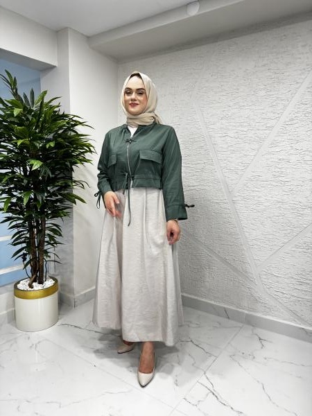 CEREMONY 5899-5621 ETEK UCU VE KOLLARI BÜZGÜLÜ ÖNDEN FERMUARLI AKSESUARLI KISA DUBAI CEKET ETEK TAKIM TURMALİN YEŞİL-TAŞ