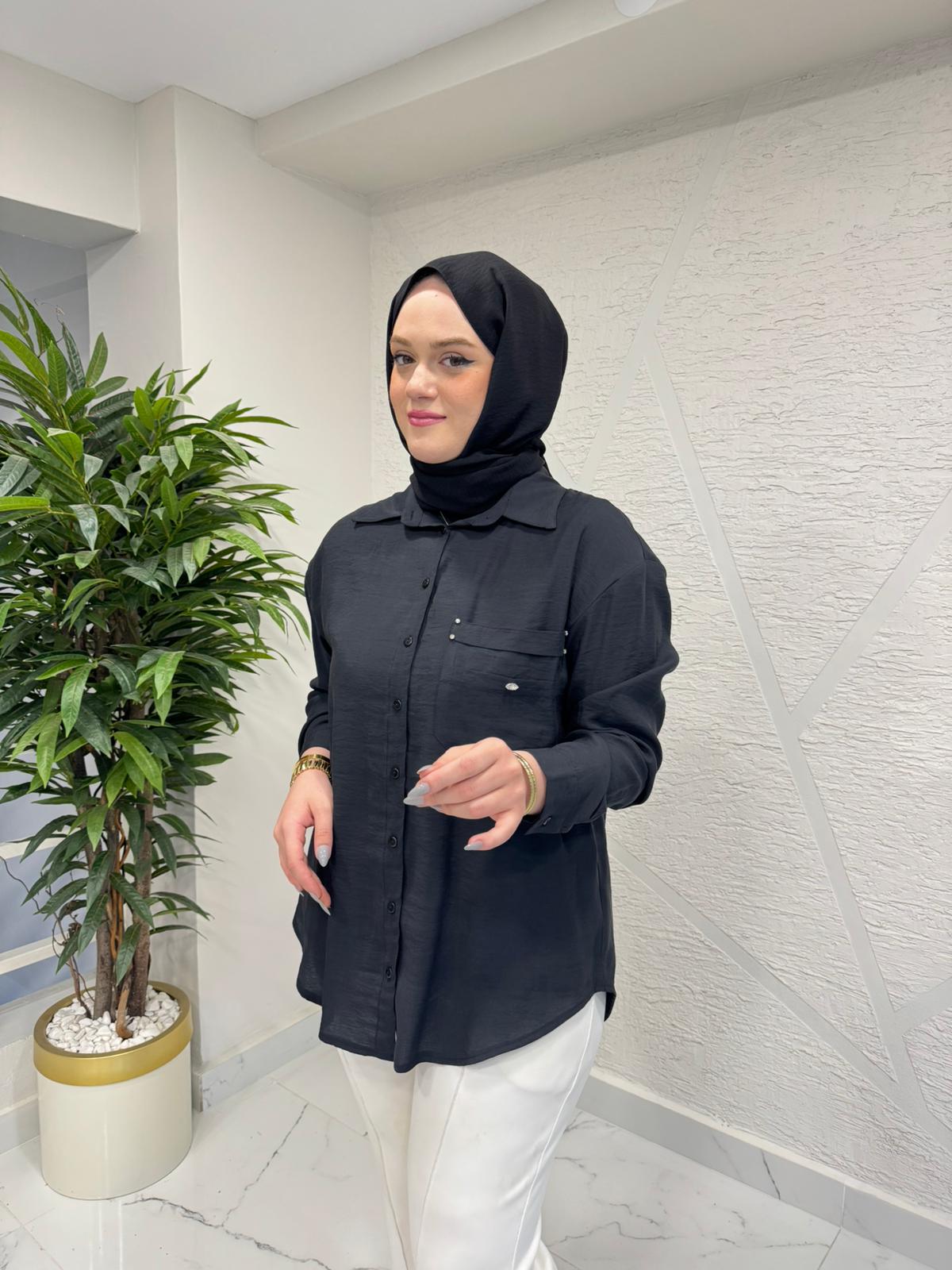 CEREMONY 26Y196 CEBİ İŞLEME DETAYLI ÖNDEN TAHTA DÜĞMELİ GÖMLEK SİYAH