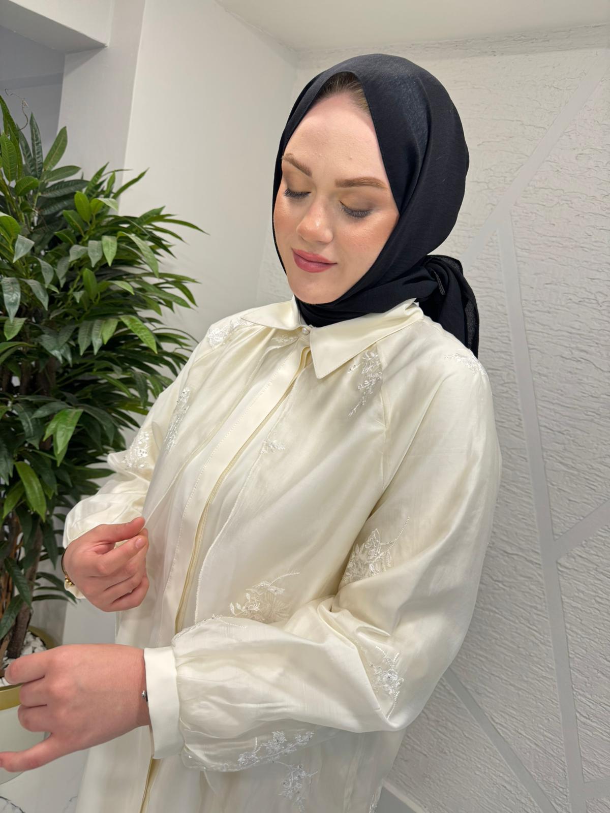CEREMONY 26Y937 NAKIŞ VE PUL İŞLEMELİ İNCİ PANTOLONLU TAKIM KREM