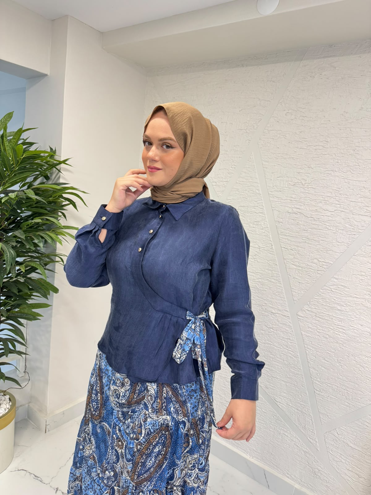 ORHAN 2825 ETEĞİ DESENLİ BELDEN KUŞAKLI TAKIM LACİVERT