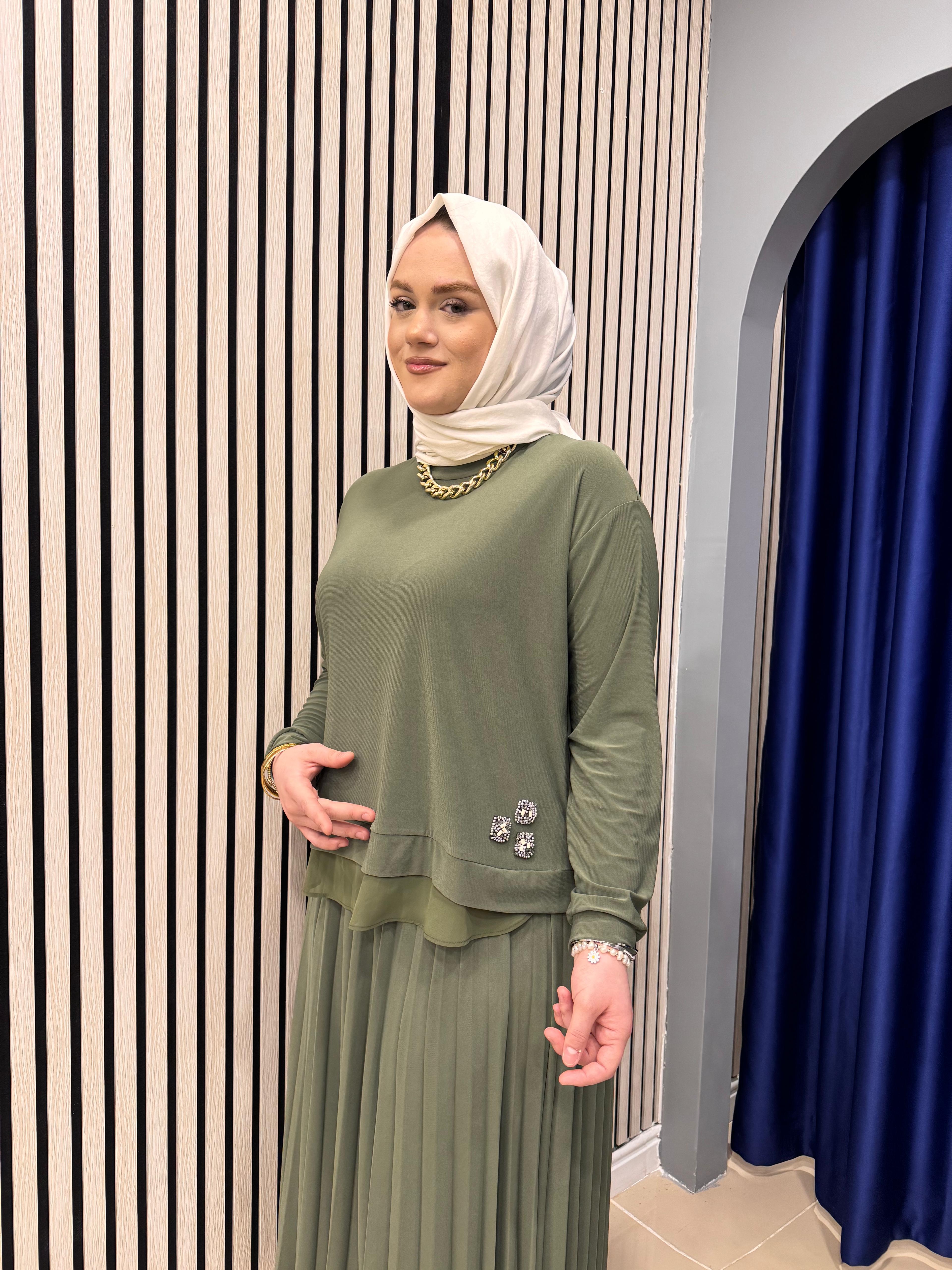 CEREMONY 5982 TUNİĞİNİN ÖNÜ BONCUK TAŞ VE ŞİFON DETAY PLİSELİ SANDY ETEK TAKIM HAKİ