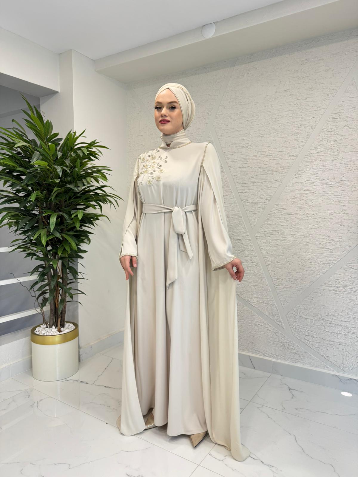 ETRUCCI 4253 ELİŞİ İŞLEMELİ ŞİFON DETAYLI ELBİSE AÇIK BEJ