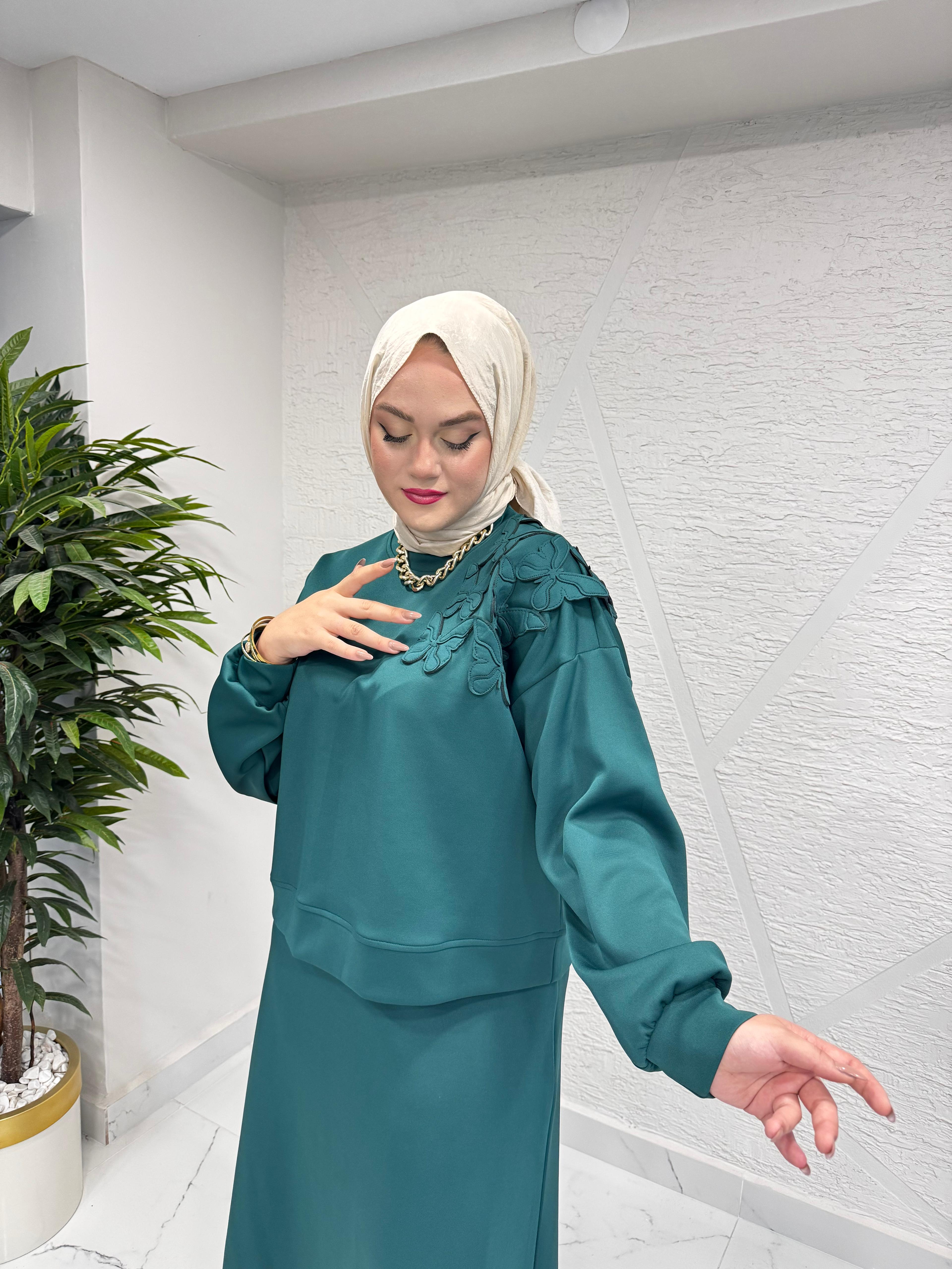 MISSEMRAMISS 4871 ALAERA NAKIŞLI BLUZLU TAKIM ZÜMRÜT