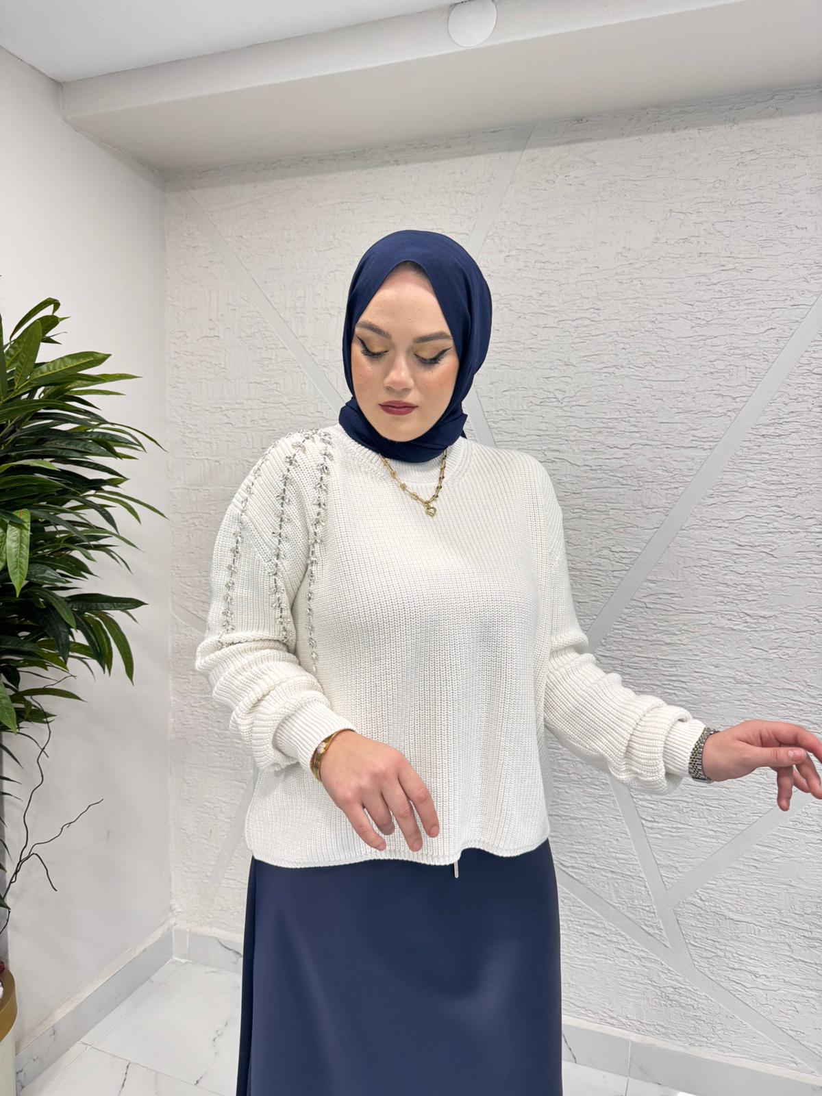 MISSEMRAMISS 4873 TAŞ İŞLEMELİ TRİKO BLUZ EKRU