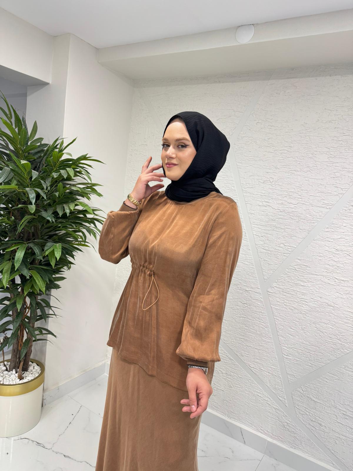 MYRED 50231 BLUZU LASTİK BÜZGÜLÜ ETEKLİ TAKIM VİZON