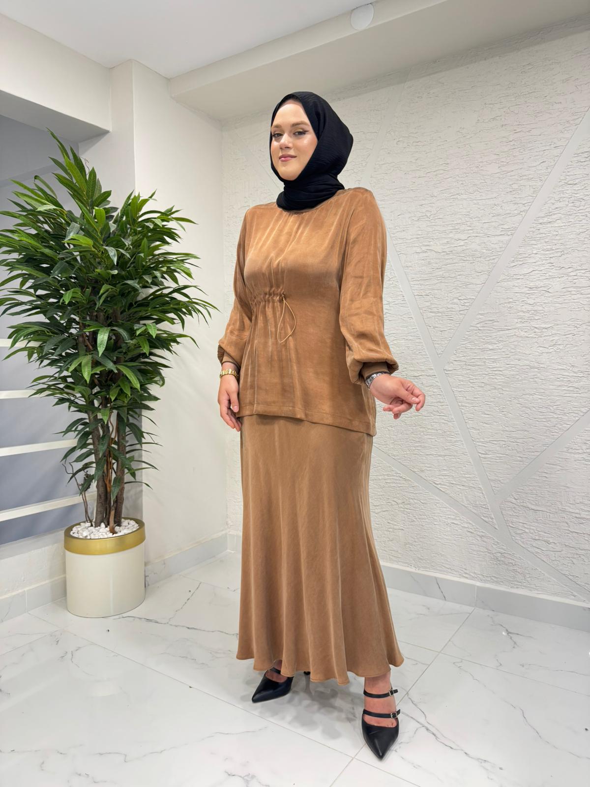 MYRED 50231 BLUZU LASTİK BÜZGÜLÜ ETEKLİ TAKIM VİZON