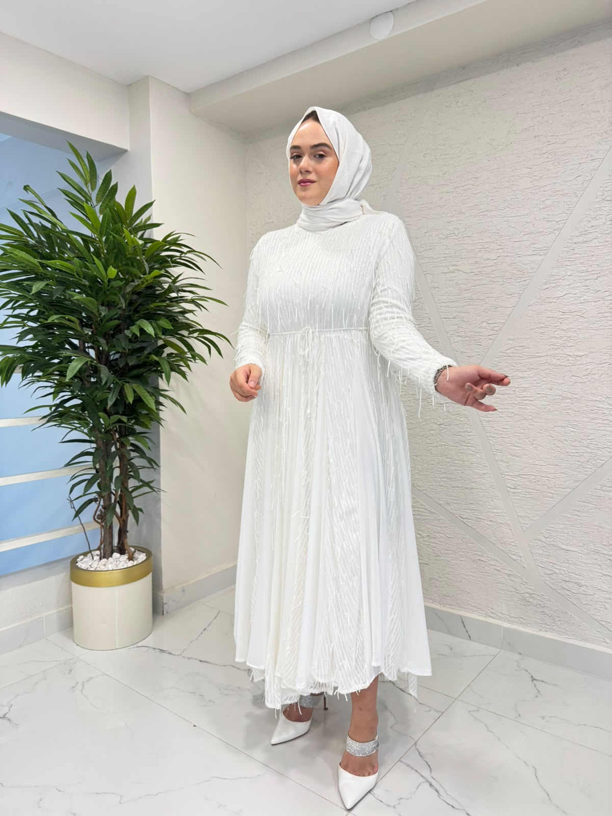 NAGE 5776 PÜSKÜLLÜ ELBİSE BEYAZ