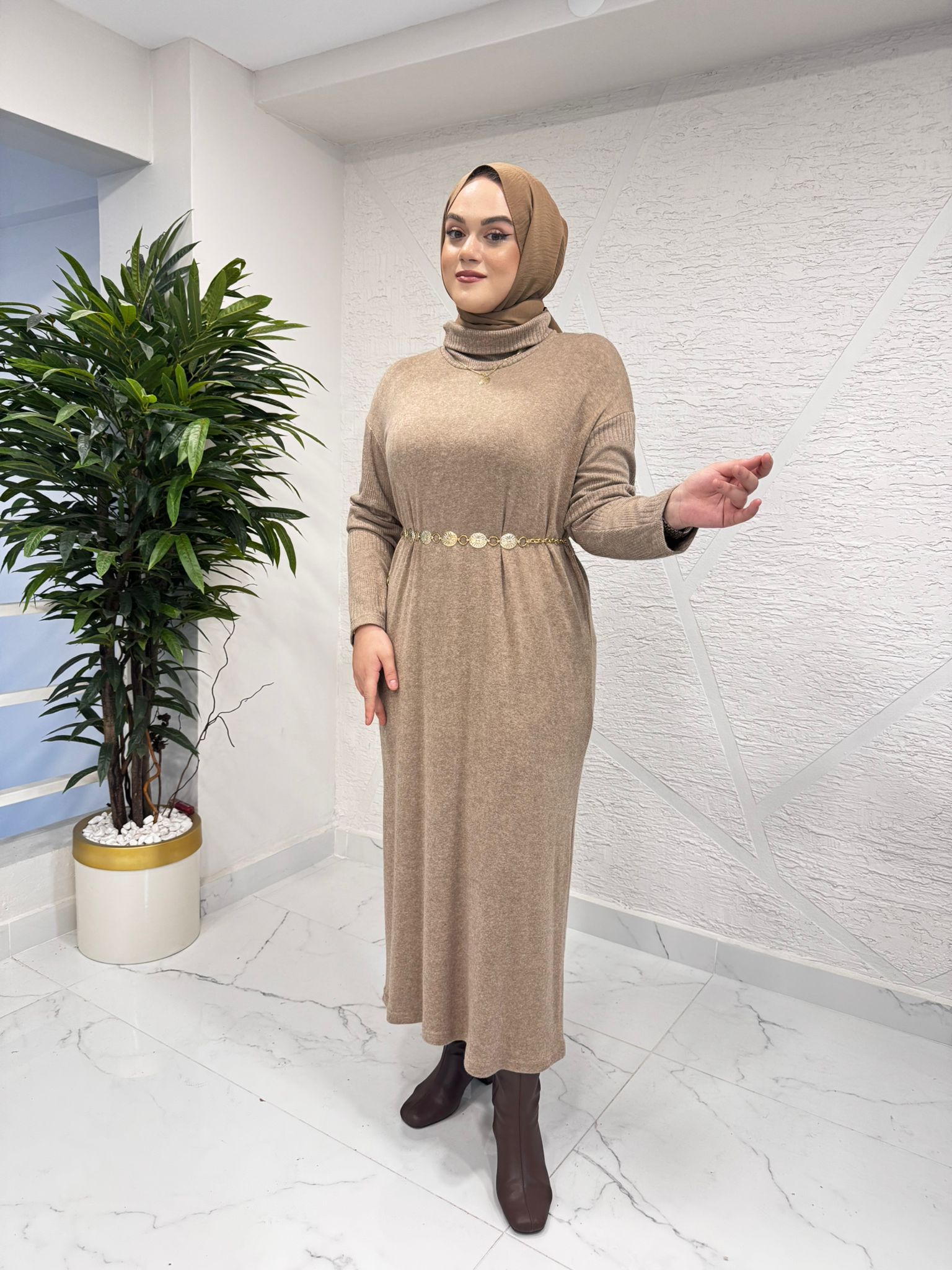 CEREMONY 6716 BALIKÇI YAKA KEMER AKSESUARLI TRİKO ELBİSE CAMEL