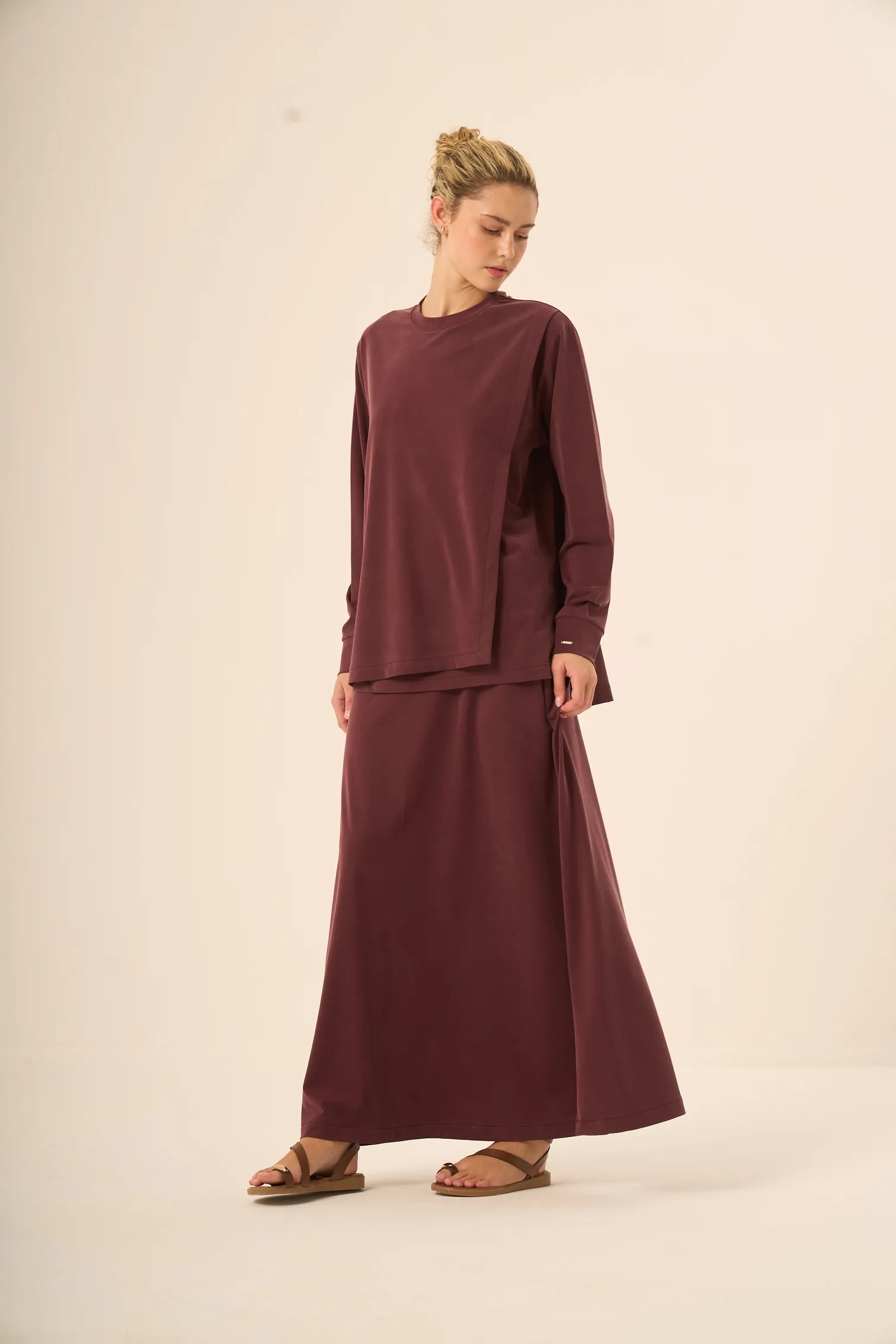 MİSSA OYSHO ASTANA TAKIM BORDO