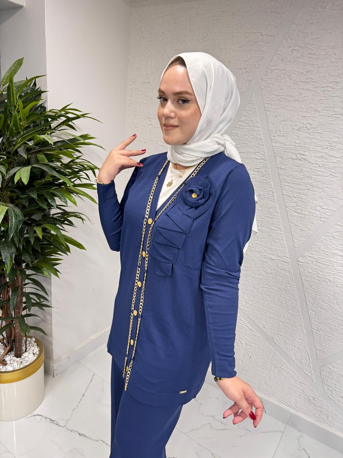 NİLİWİ 3089 YAKA ÇEVRESİ ZİNCİRLİ YAKADA SELANİK ÖRGÜ SÜSLÜ TRİKO HIRKA LACİVERT