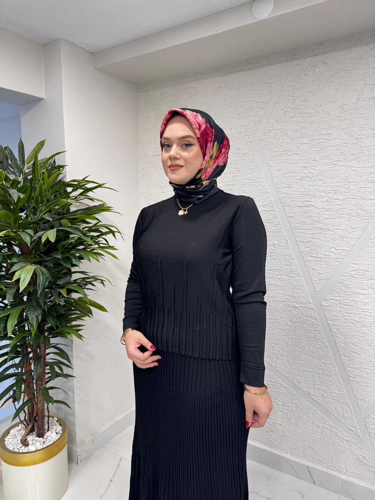 NİLİWİ 3076 KISA UZUN BEKLETMELİ TRİKO BLUZ SİYAH